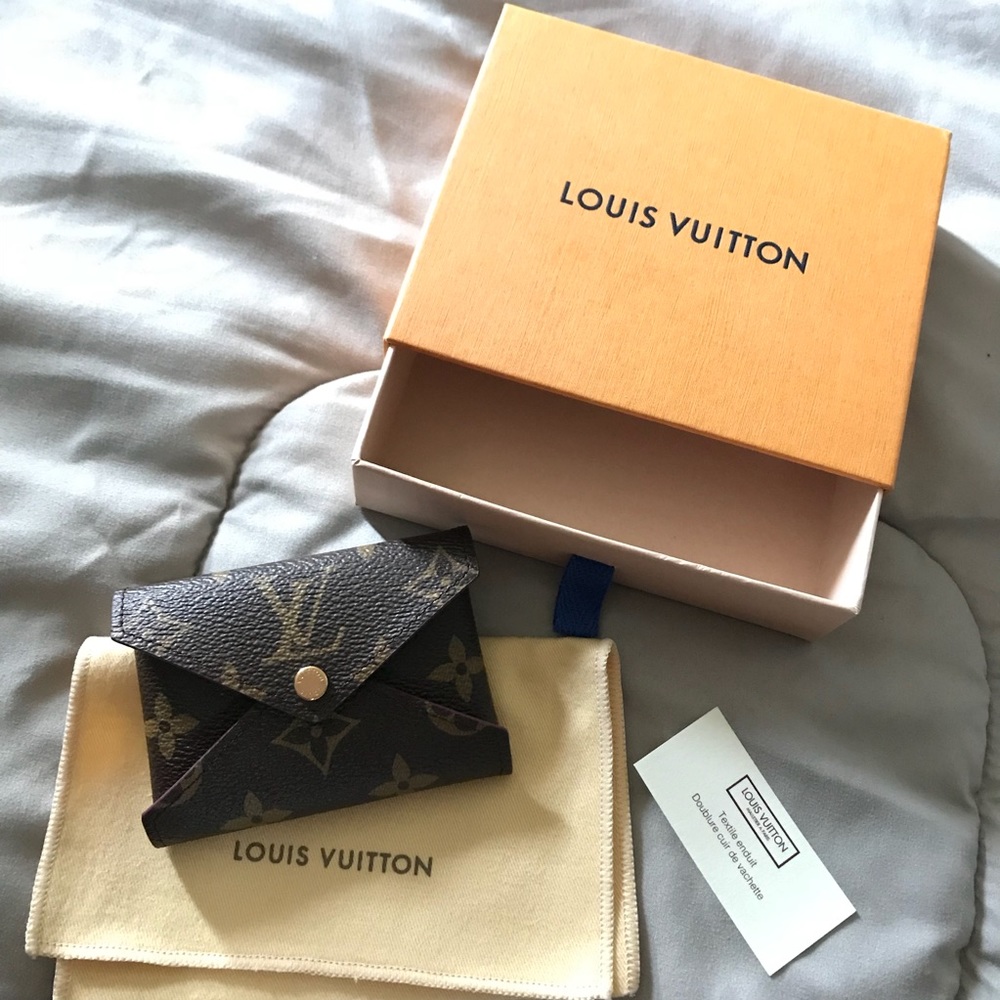 ❌SOLD❌ Louis Vuitton Card Holder - Picture 1 of 8